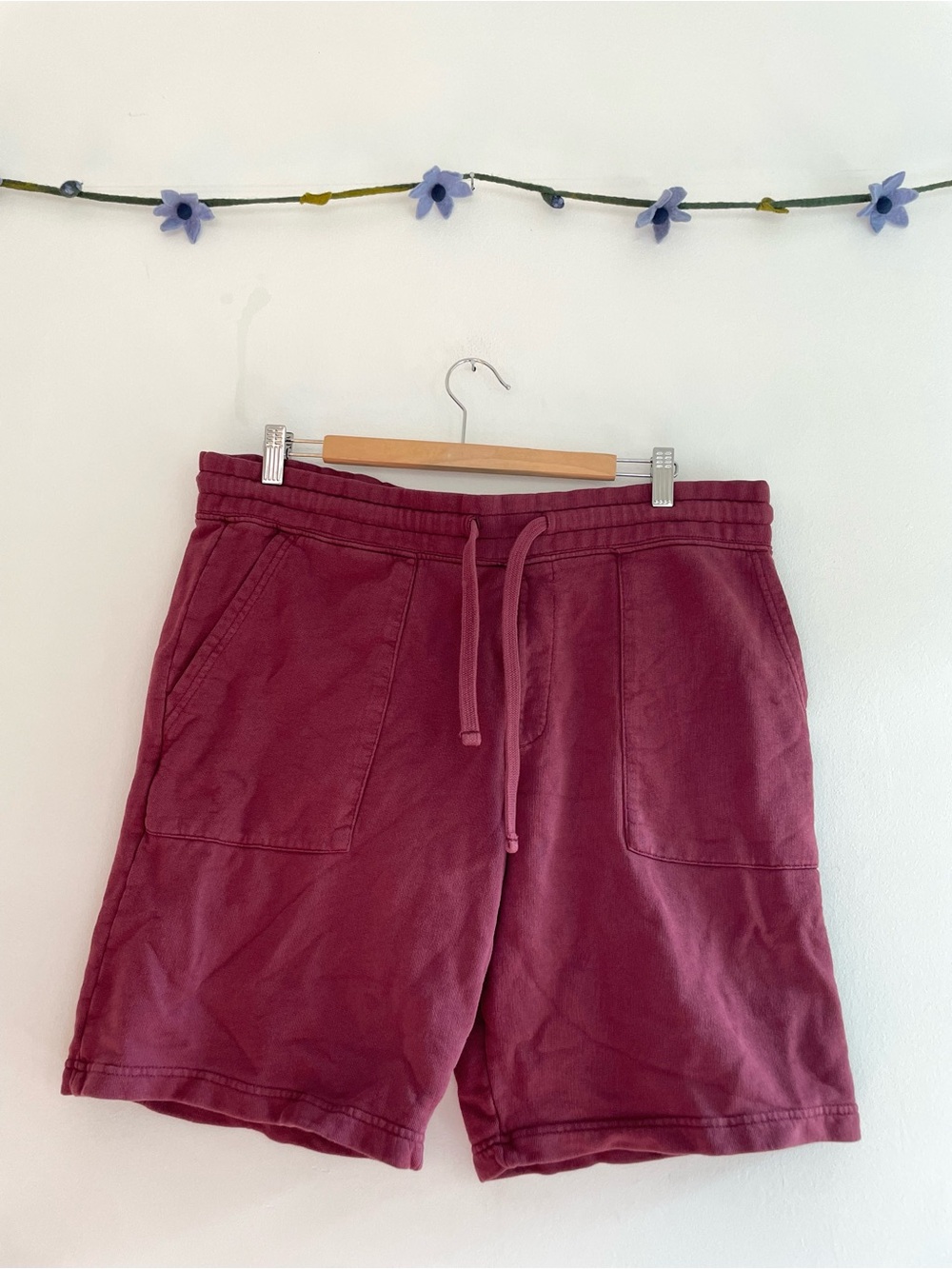Pact Men's Burgundy Drawstring 100% Organic Cotton Shorts Size Mesium